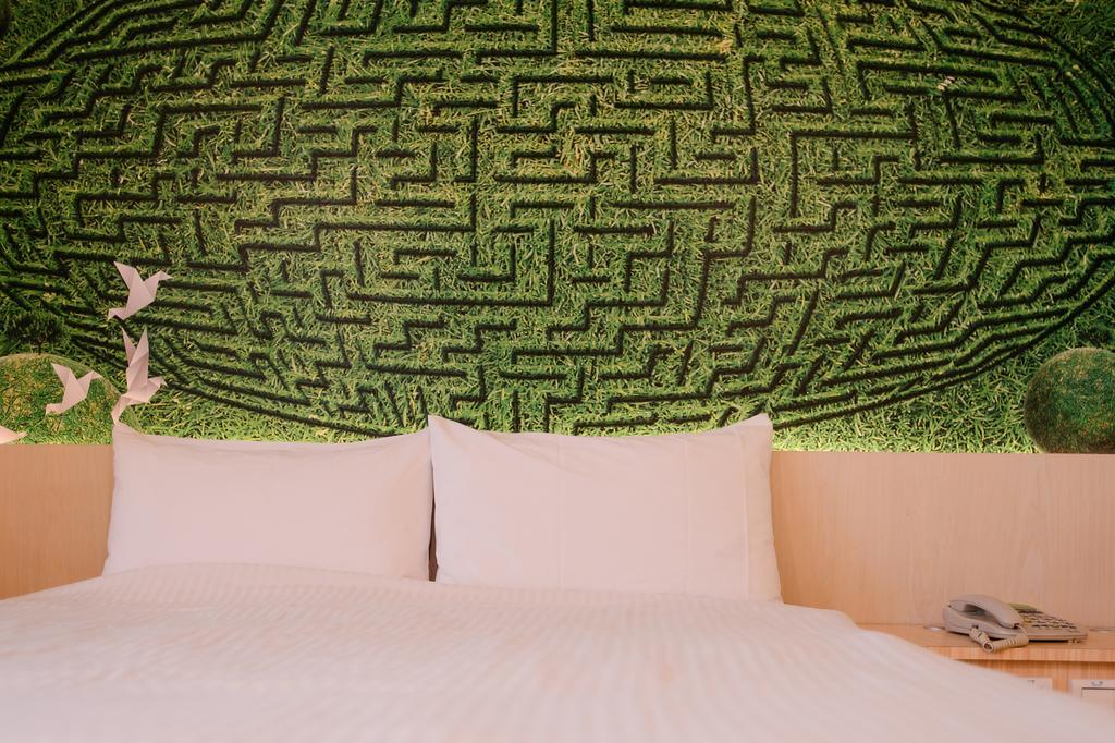 Kiwi-Taichung Station Branch 1 Hotel Bagian luar foto
